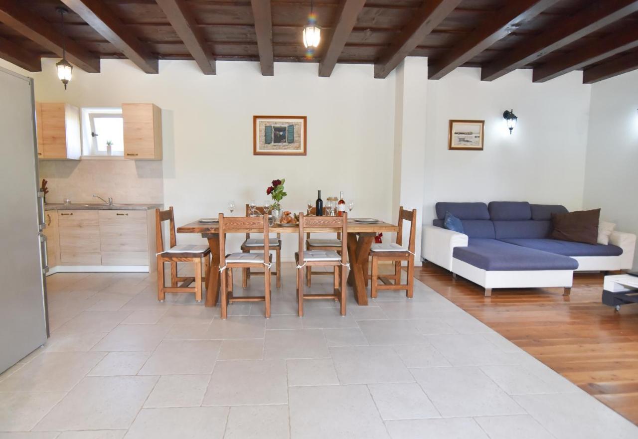 Vacation Home Mate Ceko Sukosan Ngoại thất bức ảnh